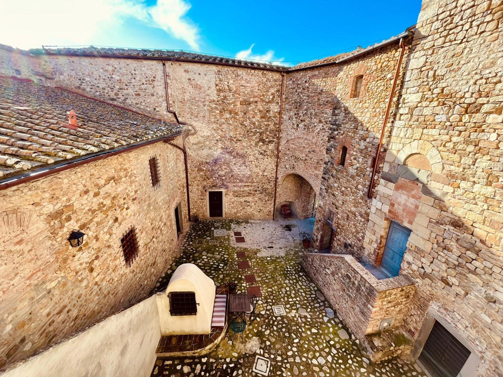 Castello Di * Montefiridolfi